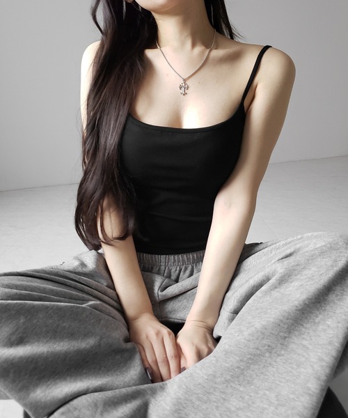 me+em select（ミームセレクト）の「【 カップ付き 】スクエアネックストラップスリムキャミソール ／ square neck strap slim camisole（キャミソール・レディース・グレー/ブラック/ホワイト・FREE）」の9枚目の写真