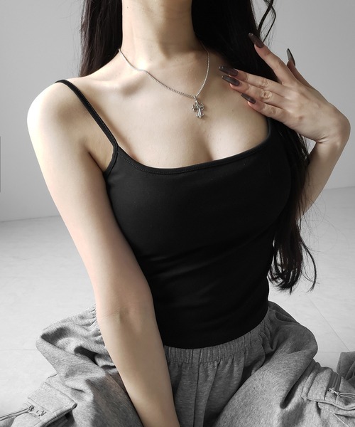me+em select（ミームセレクト）の「【 カップ付き 】スクエアネックストラップスリムキャミソール ／ square neck strap slim camisole（キャミソール・レディース・グレー/ブラック/ホワイト・FREE）」の11枚目の写真