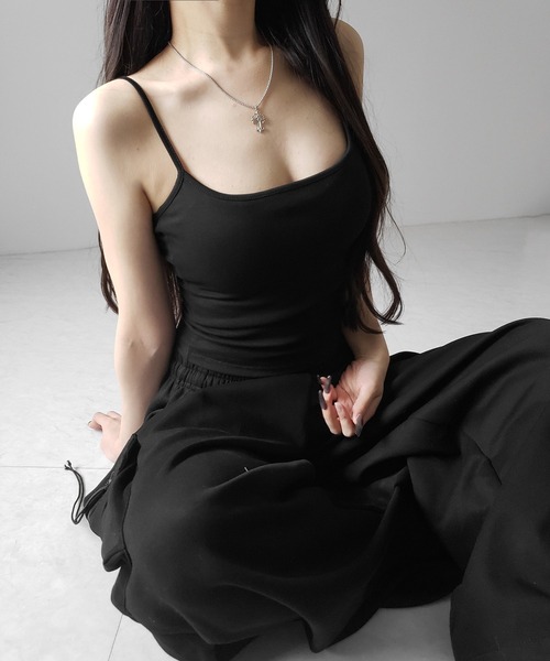 me+em select（ミームセレクト）の「【 カップ付き 】スクエアネックストラップスリムキャミソール ／ square neck strap slim camisole（キャミソール・レディース・グレー/ブラック/ホワイト・FREE）」の19枚目の写真