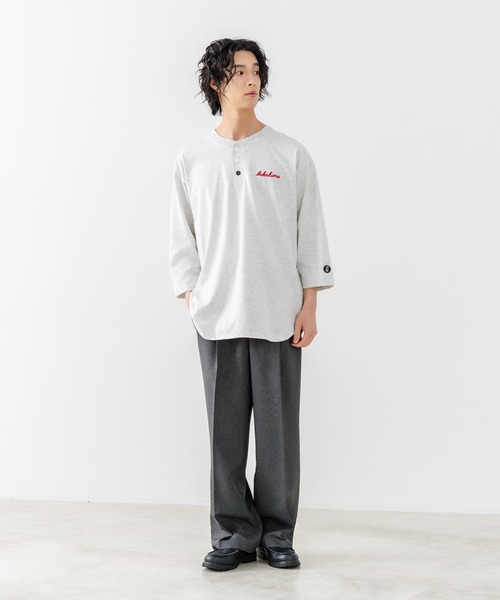 brknhome(ブロークンホーム)の「【BRKNHOME/ブロークンホーム】×【ZERO STAIN/ゼロステイン】コラボ 7分袖 ヘンリーネック Tシャツ 汗ジミ防止 UVカット 防汚効果 チェーン刺繍 ブランドロゴ オーバーサイズ ユニセックス(Tシャツ/カットソー・メンズ・スミクロ/ホワイト/オフホワイト・MEDIUM/LARGE)」の17枚目の写真