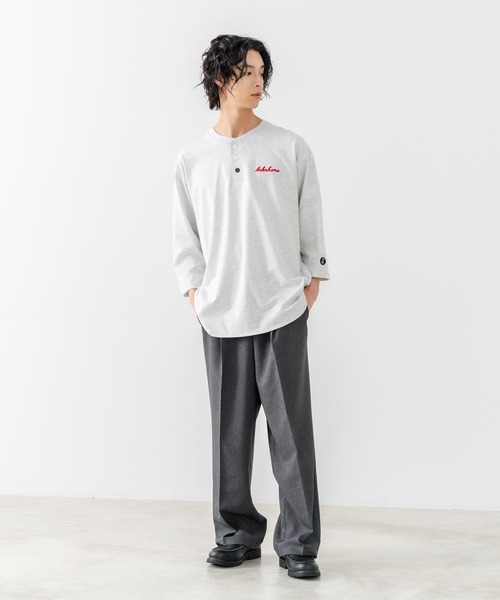 brknhome(ブロークンホーム)の「【BRKNHOME/ブロークンホーム】×【ZERO STAIN/ゼロステイン】コラボ 7分袖 ヘンリーネック Tシャツ 汗ジミ防止 UVカット 防汚効果 チェーン刺繍 ブランドロゴ オーバーサイズ ユニセックス(Tシャツ/カットソー・メンズ・スミクロ/ホワイト/オフホワイト・MEDIUM/LARGE)」の18枚目の写真