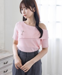 CLEAR BASIC | リボンブローチ付きワンショルニットトップス［骨格ウェーブ/華奢見え/ワンショルダー/フェミニン］(ニット/セーター)