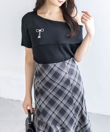 CLEAR BASIC | リボンブローチ付きワンショルニットトップス［骨格ウェーブ/華奢見え/ワンショルダー/フェミニン］(ニット/セーター)