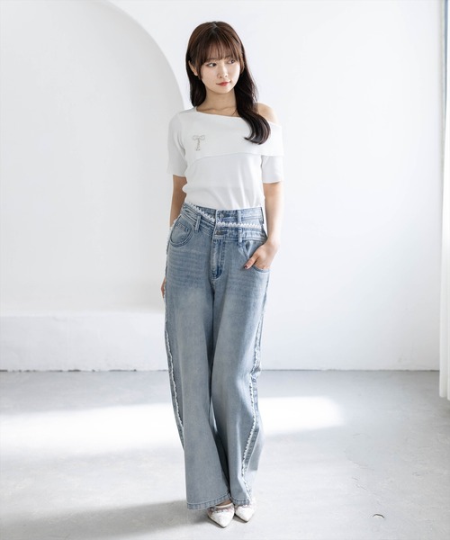 CLEAR BASIC（クリアベーシック）の「リボンブローチ付きワンショルニットトップス［骨格ウェーブ/華奢見え/ワンショルダー/フェミニン］（ニット/セーター・レディース・グレー系その他/ピンク・F）」の15枚目の写真