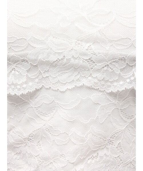 MERCURYDUO(マーキュリーデュオ)の「【MERCURYDUO×AMPHI】カップ付きレースベアトップ(Tシャツ/カットソー・レディース・オフホワイト/ミント/ブラック・FREE)」の4枚目の写真