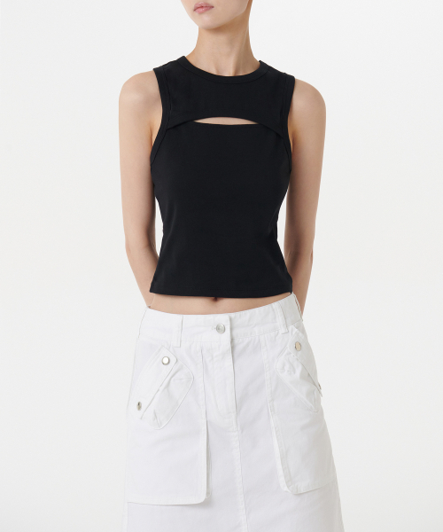MUSINSA STANDARD WOMAN（ムシンサスタンダードウーマン）の「ウィメンズフロントカットアウトタンクトップ[ブラック]（Tシャツ/カットソー・レディース・その他・SMALL/MEDIUM/LARGE/X-SMALL）」の3枚目の写真