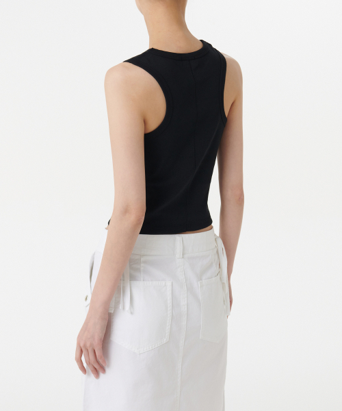 MUSINSA STANDARD WOMAN（ムシンサスタンダードウーマン）の「ウィメンズフロントカットアウトタンクトップ[ブラック]（Tシャツ/カットソー・レディース・その他・SMALL/MEDIUM/LARGE/X-SMALL）」の4枚目の写真