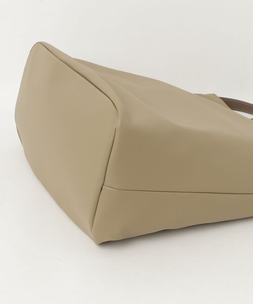 Un coeur(アンクール)の「【Un coeur/アンクール】DRAPE ONE 2WAY TOTE / ドレープワン2ウェイトート kareem / K906018(トートバッグ・メンズ・ブラウン系その他/ブラック/グレイッシュベージュ・FREE)」の9枚目の写真