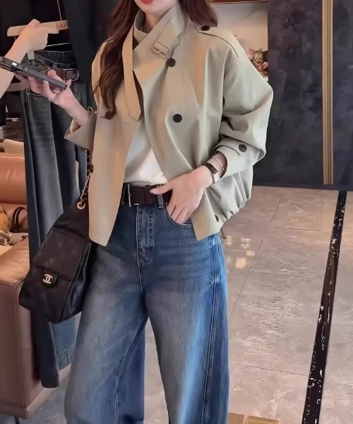 CHUL(チュル)の「ショート丈トレンチコート(トレンチコート・レディース・ブラック/カーキ・SMALL/X-LARGE/LARGE/MEDIUM)」の2枚目の写真