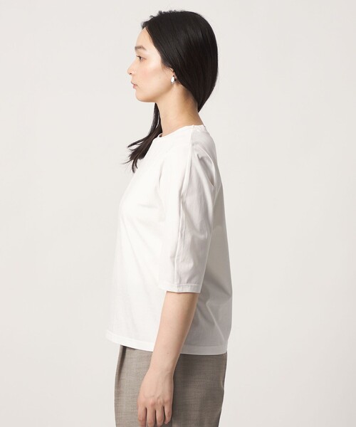 A DAY IN THE LIFE UNITED ARROWS（アデイインザライフユナイテッドアローズ）の「シルケットテンジク カーブスリーブTシャツ  ‐接触冷感・UVカット‐＜A DAY IN THE LIFE＞（Tシャツ/カットソー・レディース・オフホワイト/ライム/ピンク/ダークグレー・FREE）」の8枚目の写真