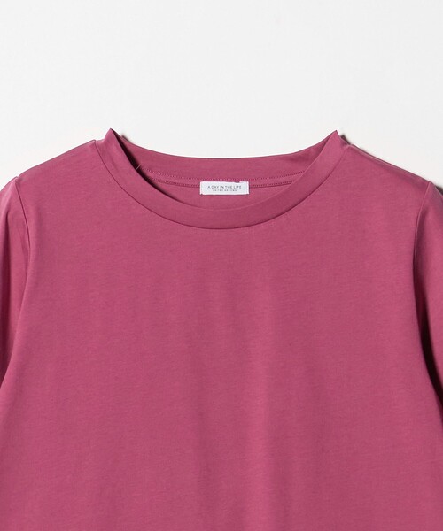 A DAY IN THE LIFE UNITED ARROWS（アデイインザライフユナイテッドアローズ）の「シルケットテンジク カーブスリーブTシャツ  ‐接触冷感・UVカット‐＜A DAY IN THE LIFE＞（Tシャツ/カットソー・レディース・オフホワイト/ライム/ピンク/ダークグレー・FREE）」の11枚目の写真
