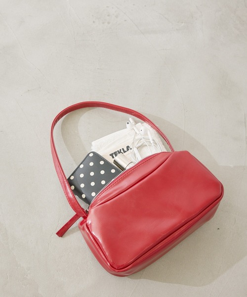 P.V.T（ピーブイティー）の「ミニショルダーバッグ（ショルダーバッグ・レディース・Black/Red/White・F）」の7枚目の写真