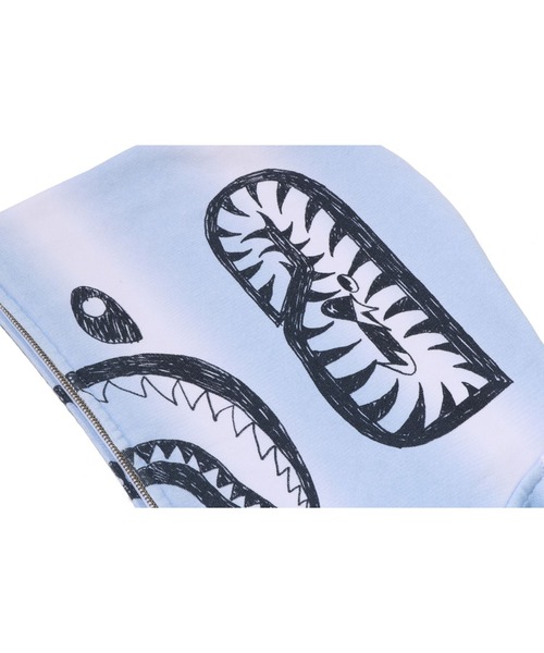A BATHING APE（アベイシングエイプ）の「HAND DRAW FOOTBALL SHARK RELAXED FIT FULL ZIP HOODIE（パーカー・メンズ・ブラック/ホワイト・MEDIUM/X-LARGE/SMALL/XX-LARGE）」の9枚目の写真