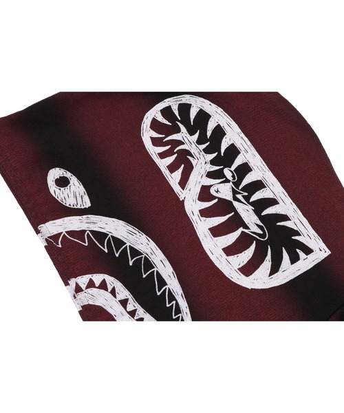 A BATHING APE（アベイシングエイプ）の「HAND DRAW FOOTBALL SHARK RELAXED FIT FULL ZIP HOODIE（パーカー・メンズ・ブラック/ホワイト・MEDIUM/X-LARGE/SMALL/XX-LARGE）」の10枚目の写真