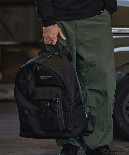 GORDON MILLER(ゴードンミラー)の「GORDON MILLER VANLIFE EQUIPMENT バリスティックデイバッグ(トラベルグッズ・メンズ・ブラック・ONE SIZE)」の6枚目の写真