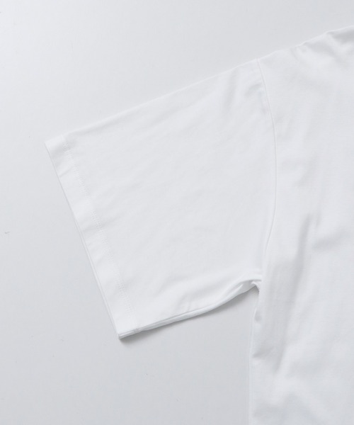 hunch(ハンチ)の「コンパクトスムース ロゴ Tシャツ(Tシャツ/カットソー・レディース・カーキ/ブラック/オフホワイト・FREE)」の6枚目の写真