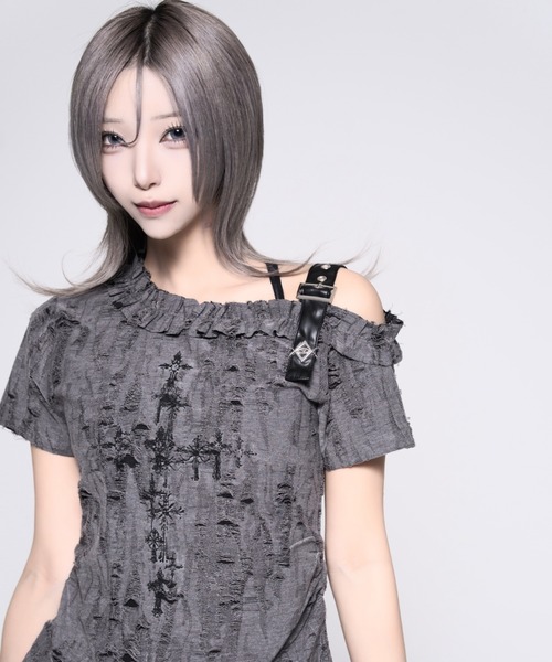 REFLEM(レフレム)の「『REFLEM/レフレム』接結ダメージオフショルトップス(Tシャツ/カットソー・レディース・グレー/ホワイト/ブラック・L/M)」の11枚目の写真