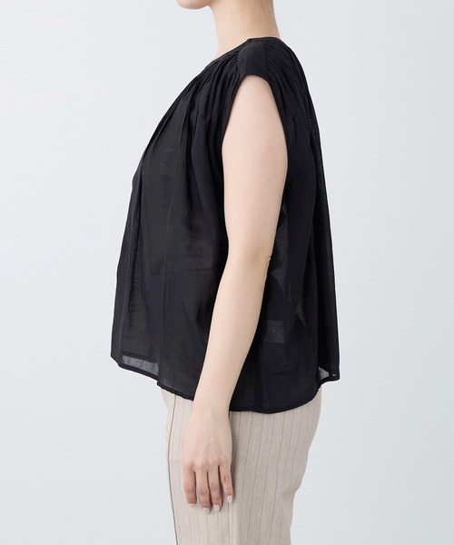 normment(ノーメント)の「【normment】ギャザーブラウス-COTTON RAYONGATHER TOPS(シャツ/ブラウス・レディース・ブラック/ダークブラウン・FREE)」の19枚目の写真