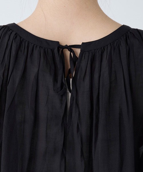 normment(ノーメント)の「【normment】ギャザーブラウス-COTTON RAYONGATHER TOPS(シャツ/ブラウス・レディース・ブラック/ダークブラウン・FREE)」の22枚目の写真
