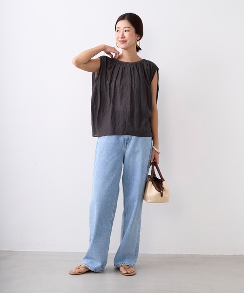 normment(ノーメント)の「【normment】ギャザーブラウス-COTTON RAYONGATHER TOPS(シャツ/ブラウス・レディース・ブラック/ダークブラウン・FREE)」の3枚目の写真