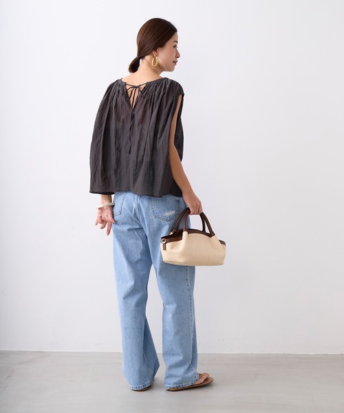 normment(ノーメント)の「【normment】ギャザーブラウス-COTTON RAYONGATHER TOPS(シャツ/ブラウス・レディース・ブラック/ダークブラウン・FREE)」の6枚目の写真