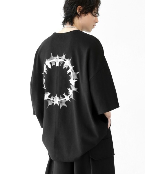 minsobi(ミンソビ)の「バックサークルグラフィック ビッグシルエット ハーフスリーブTシャツ(Tシャツ/カットソー・メンズ・ホワイト/ブラック・FREE)」の1枚目の写真