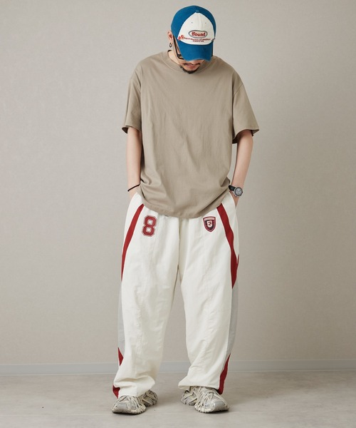 MONO KOTO DEPT.(モノコトデプト)の「SSY-ESSENTIALS 裏ロゴ半袖Tシャツ(Tシャツ/カットソー・メンズ・グレイッシュベージュ・S/L/M)」の15枚目の写真