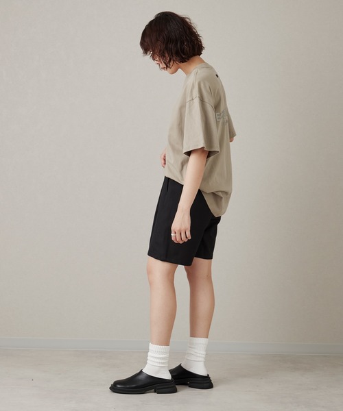 MONO KOTO DEPT.(モノコトデプト)の「SSY-ESSENTIALS 裏ロゴ半袖Tシャツ(Tシャツ/カットソー・メンズ・グレイッシュベージュ・S/L/M)」の6枚目の写真