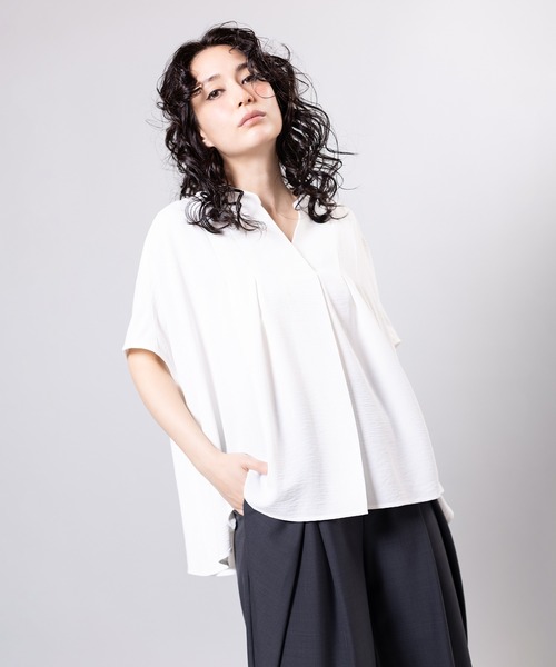 OSMOSIS（オズモーシス）の「バックギャザーワイドブラウス（シャツ/ブラウス・レディース・ブラック/グリーン/ホワイト・ONE SIZE）」の6枚目の写真