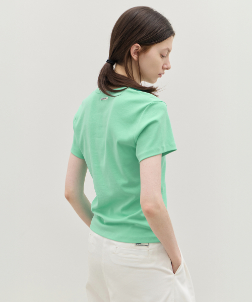LEVAR（レバー）の「All-day Cotton V-neck T-shirt - Florida Mint（Tシャツ/カットソー・レディース・その他・SMALL/MEDIUM）」の2枚目の写真