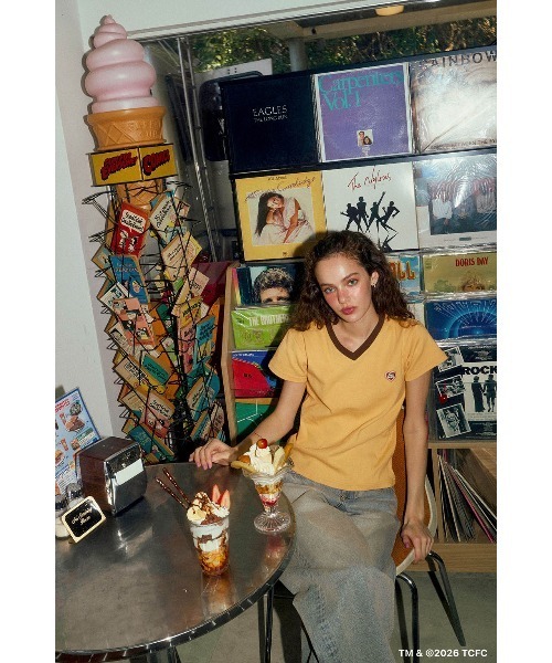ALEXIA STAM（アリシアスタン）の「[Care Bears  x ALEXIA STAM] V Neck Ringer Tee /ケアベア コラボ リンガーTee（Tシャツ/カットソー・レディース・パープル/イエロー/ホワイト・S/M）」の8枚目の写真