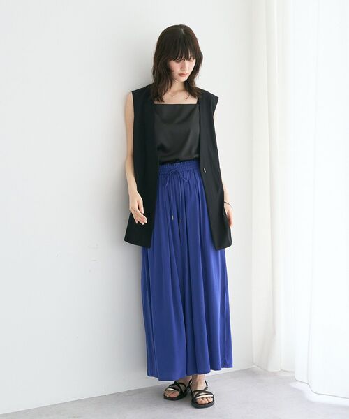 YECCA VECCA(イェッカヴェッカ)の「【接触冷感】シルキータックワイドパンツ【セットアップ対応】(その他パンツ・レディース・ブルー/グレイッシュベージュ/チャコールグレー・FREE)」の16枚目の写真