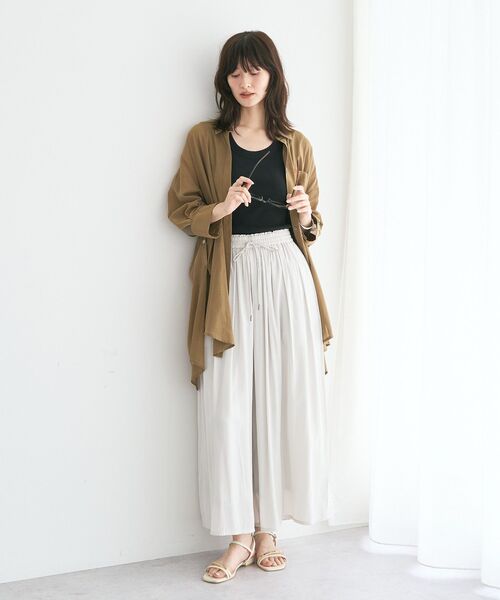 YECCA VECCA(イェッカヴェッカ)の「【接触冷感】シルキータックワイドパンツ【セットアップ対応】(その他パンツ・レディース・ブルー/グレイッシュベージュ/チャコールグレー・FREE)」の11枚目の写真