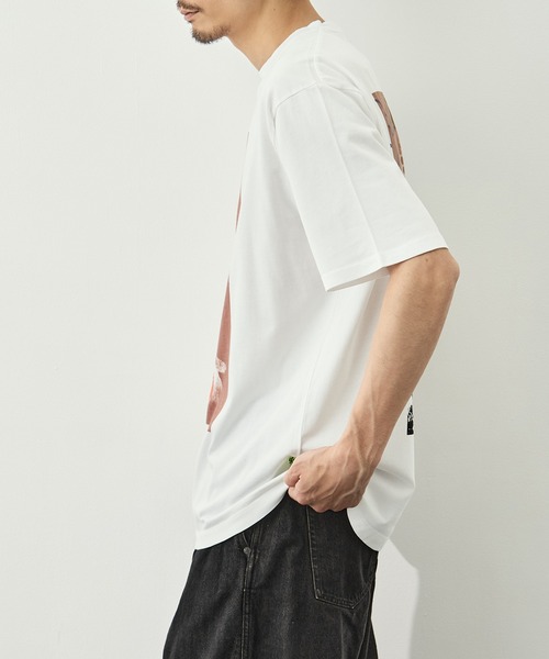 LOOSE JOINTS(ルーズジョインツ)の「【LOOSE JOINTS/ルーズジョインツ】MISHA HOLLENBACH - THERES NO EVIDENCE THAT THEY WERE ATTA(Tシャツ/カットソー・メンズ・ホワイト・XL/L)」の6枚目の写真
