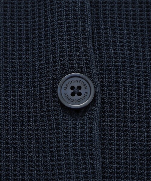 MACKINTOSH PHILOSOPHY（ﾏｯｷﾝﾄｯｼｭ ﾌｨﾛｿﾌｨｰ）の「ペーパーヤーンニットカーディガン（カーディガン/ボレロ・レディース・レッド系その他2/オフホワイト/ダークネイビー・38）」の5枚目の写真