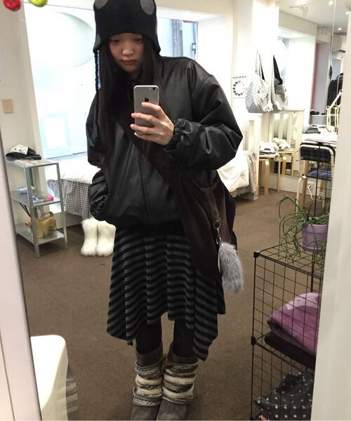 ITZAVIBE(イッザバイブ)の「ITZ MINI LOGO VEGAN LEATHER JACKET(ライダースジャケット・レディース・その他・MEDIUM/LARGE)」の8枚目の写真
