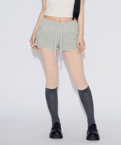 tinkerend(ティンカーエンド)の「Cut-off Sweat Mini Shorts / カットオフスウェットミニショーツ(スウェットパンツ・レディース・カモフラージュ/グレー・1/2)」の5枚目の写真