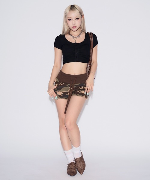 tinkerend(ティンカーエンド)の「Cut-off Sweat Mini Shorts / カットオフスウェットミニショーツ(スウェットパンツ・レディース・カモフラージュ/グレー・1/2)」の16枚目の写真