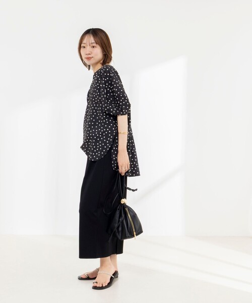 NOLLEY’S(ノーリーズ)の「《セットアップ対応/接触冷感》【BECシリーズ】ウォッシャブルハイスペックジャージギャザータイトスカート(スカート・レディース・ベージュ/ブラック・36/38)」の4枚目の写真