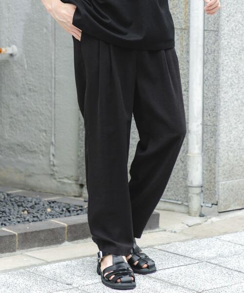 SENSE OF PLACE by URBAN RESEARCH(センスオブプレイスバイアーバンリサーチ)の「リネンブレンド2タックテーパードパンツ(その他パンツ・メンズ・ブラック/ベージュ・LARGE/MEDIUM)」の4枚目の写真