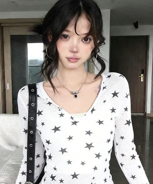 AsheKsha(アシクシャ)の「スター総柄フード付き薄手長袖トップス(Tシャツ/カットソー・レディース・ホワイト・M)」の11枚目の写真