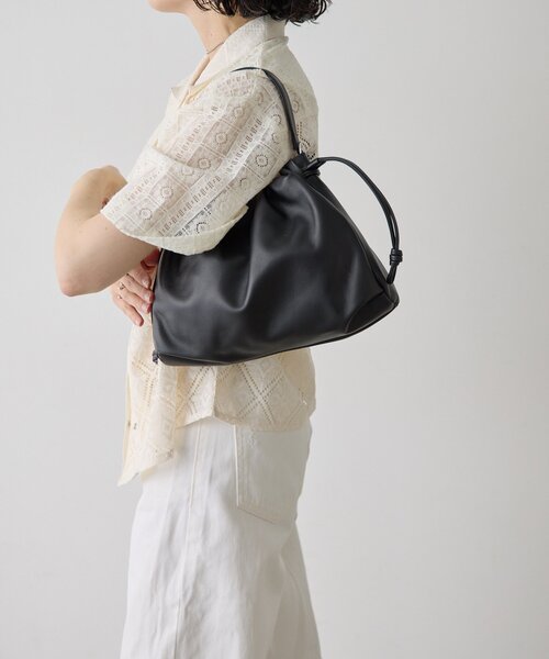 ear PAPILLONNER（イアパピヨネ）の「レザー巾着ショルダーバッグSサイズ《本革/2way》（ショルダーバッグ・レディース・ブラウン/ブラック・FREE）」の14枚目の写真