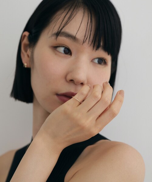 COCOSHNIK ONKITSCH(ココシュニックオンキッチュ)の「K10オルタネートスパークルピンキーリング(リング・レディース・イエローゴールド・03/05)」の7枚目の写真