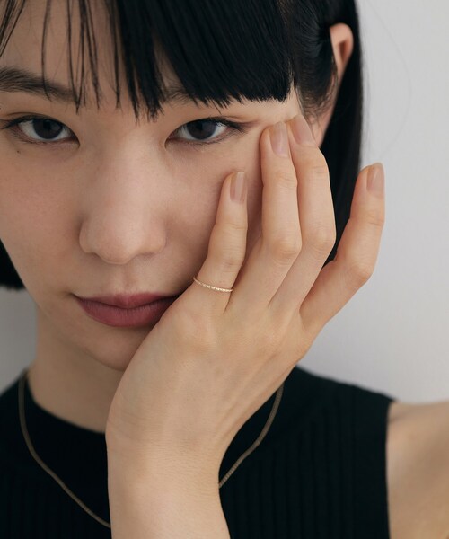 COCOSHNIK ONKITSCH(ココシュニックオンキッチュ)の「K10オルタネートスパークルピンキーリング(リング・レディース・イエローゴールド・03/05)」の8枚目の写真