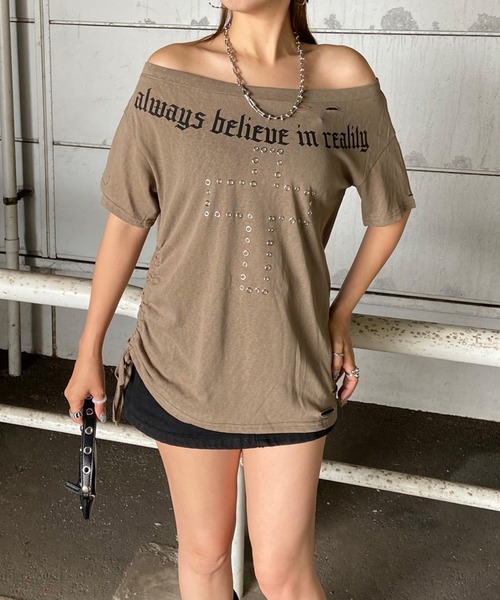 non-hedge(ノンヘッジ)の「クロスハトメクロスモチーフオフショルダーTシャツ(Tシャツ/カットソー・レディース・オフホワイト/ブラック/カーキ・FREE)」の10枚目の写真