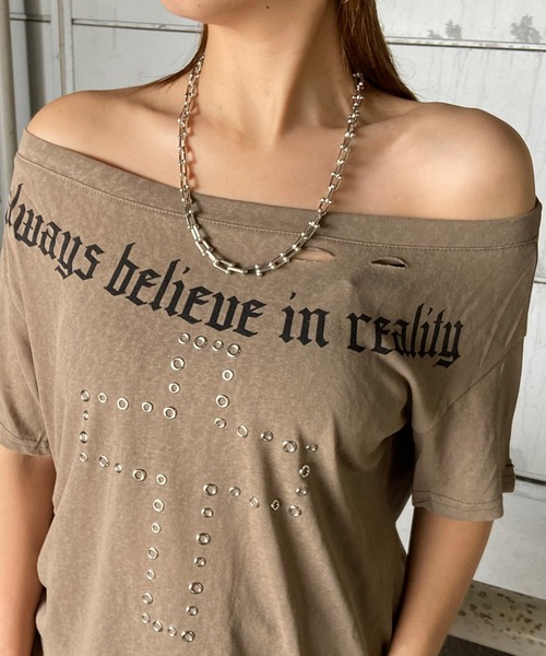 non-hedge(ノンヘッジ)の「クロスハトメクロスモチーフオフショルダーTシャツ(Tシャツ/カットソー・レディース・オフホワイト/ブラック/カーキ・FREE)」の13枚目の写真