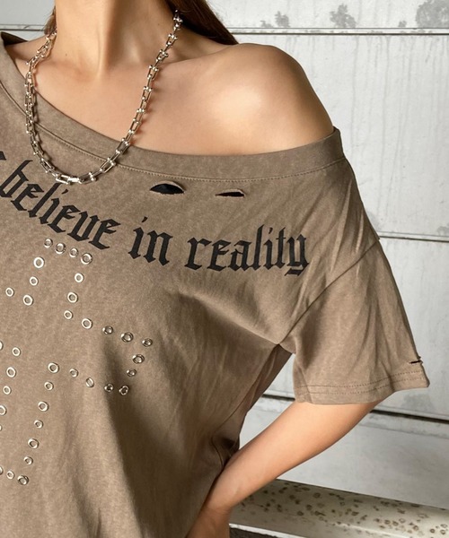non-hedge(ノンヘッジ)の「クロスハトメクロスモチーフオフショルダーTシャツ(Tシャツ/カットソー・レディース・オフホワイト/ブラック/カーキ・FREE)」の15枚目の写真