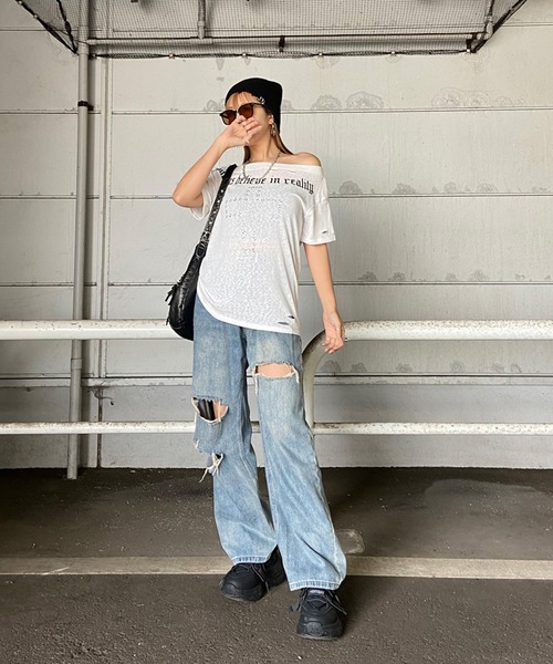 non-hedge(ノンヘッジ)の「クロスハトメクロスモチーフオフショルダーTシャツ(Tシャツ/カットソー・レディース・オフホワイト/ブラック/カーキ・FREE)」の18枚目の写真