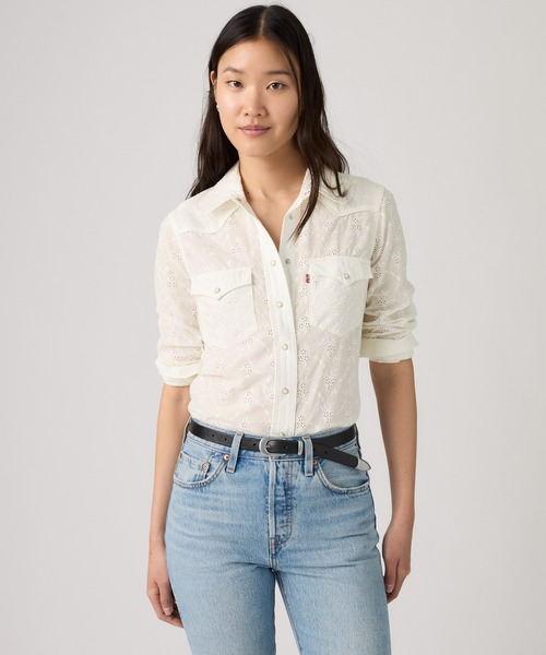 Levi's(リーバイス)の「Levi's/リーバイス ヘリテージ ウエスタン アイレットシャツ(シャツ/ブラウス・レディース・ホワイト・S/M/XS)」の1枚目の写真