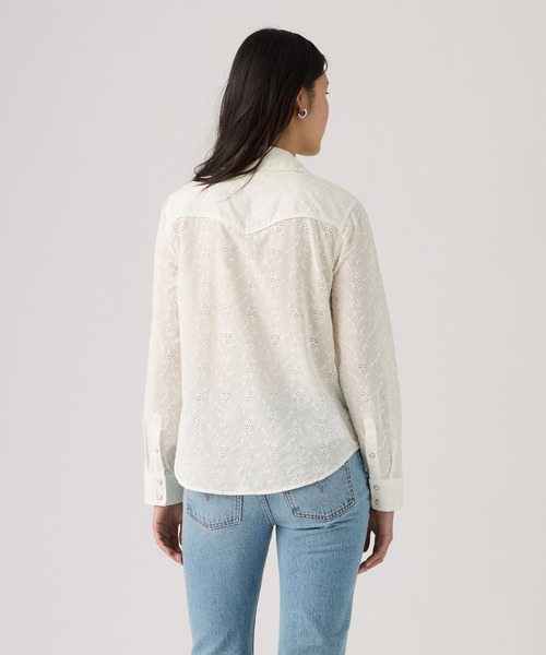 Levi's(リーバイス)の「Levi's/リーバイス ヘリテージ ウエスタン アイレットシャツ(シャツ/ブラウス・レディース・ホワイト・S/M/XS)」の3枚目の写真